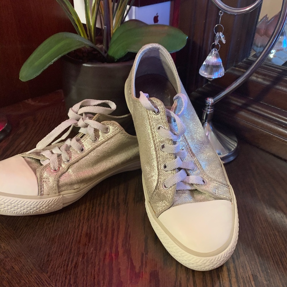 Burberry sneakers